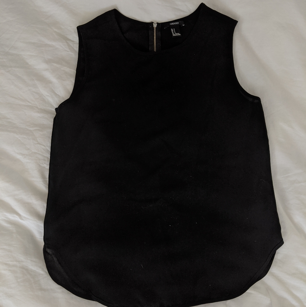 F21 black tank